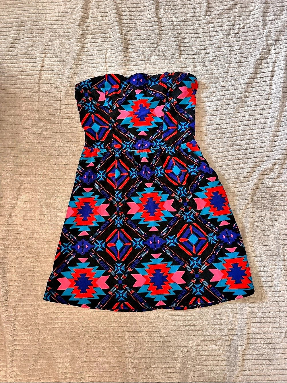 Charlotte Russe Geometric Mini Dress in Black & Blue Size Medium